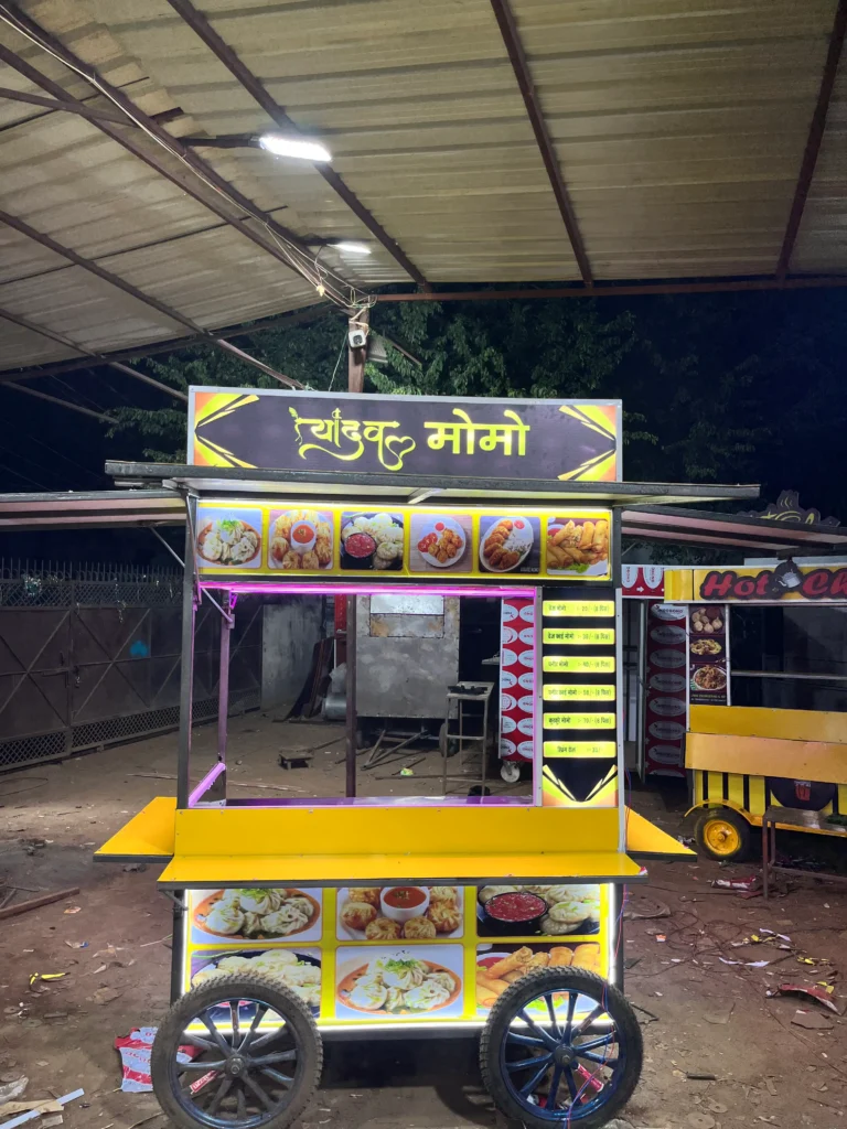 Yadav Momo Push Cart